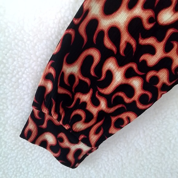 Yummy Soft Plus‎ Size Cropped Hoodie Size 2X in Black Orange Red Flame Design - Picture 5 of 10